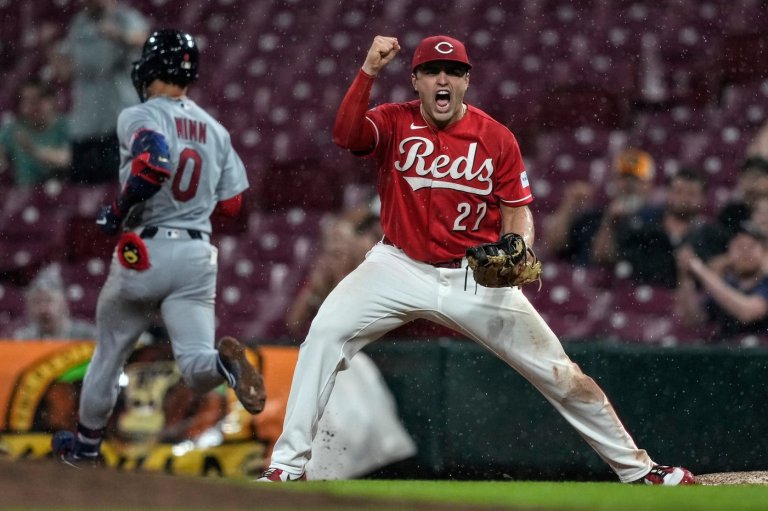 Sal Stewart's 3-run homer helps the Reds rally to beat the Cardinals 5-4 | iNFOnews.ca