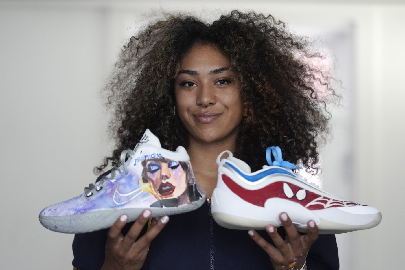 Cal guard Jayda Noble paints custom shoes to express her artistic side when she leaves the court | iNFOnews.ca