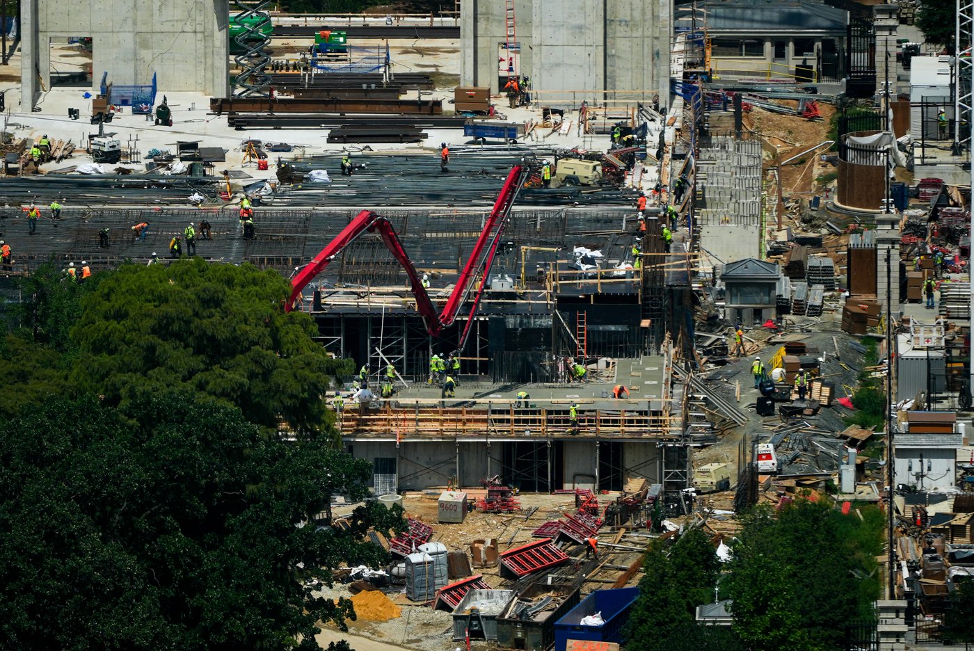 Preservation group urges Supreme Court to suspend Trump's White House ballroom project | iNFOnews.ca