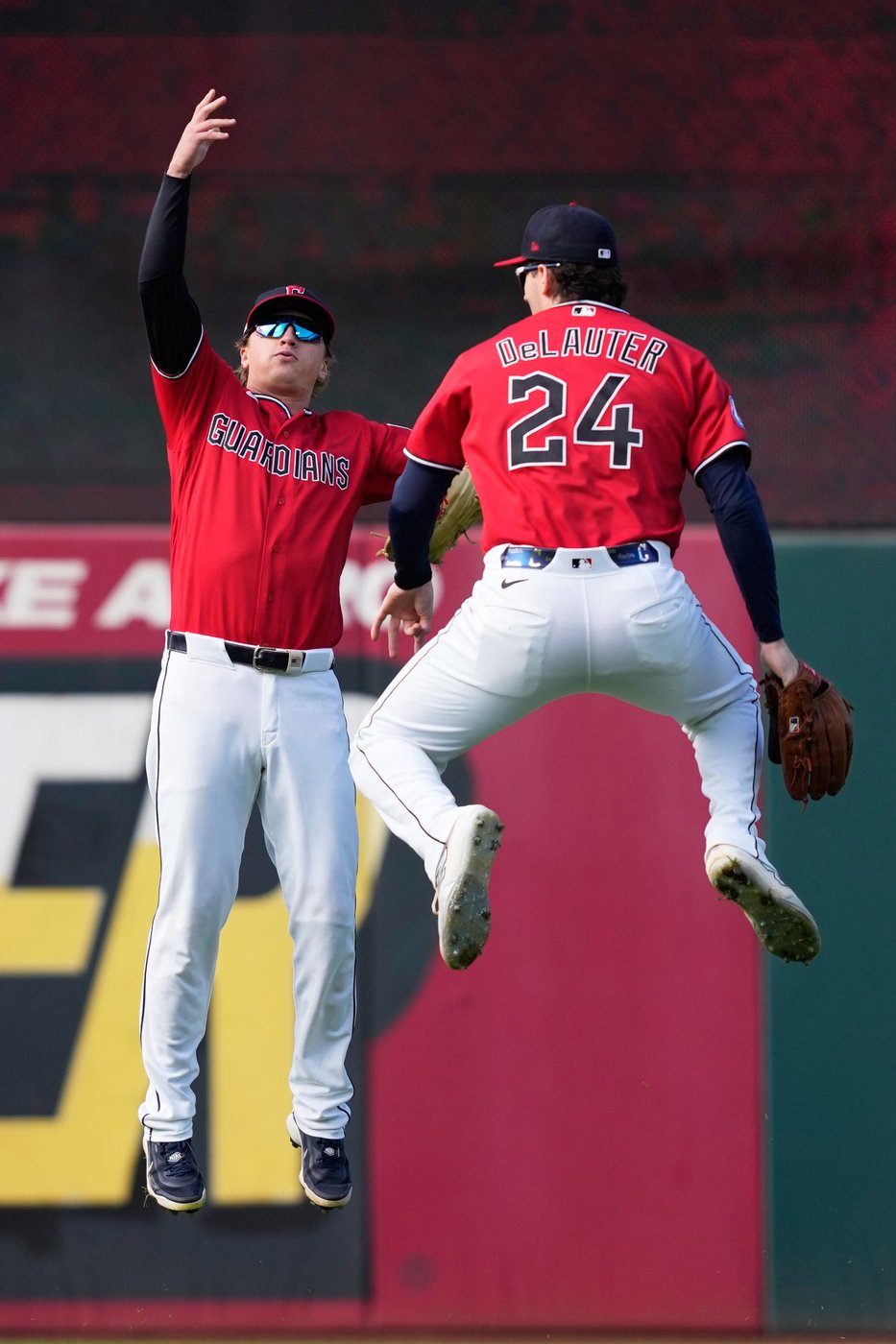 Halpin’s go-ahead homer flips Game 3 as Guardians beat Rays 3-2 for 2-1 AL Championship Series lead | iNFOnews.ca