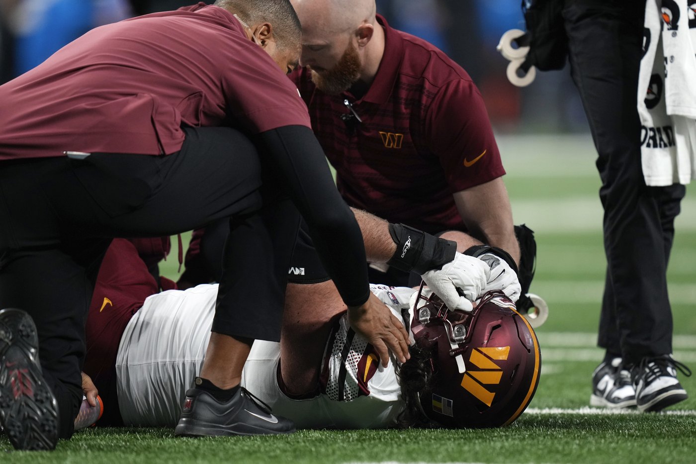 Commanders right guard Sam Cosmi has a torn ACL. He is out for the playoffs | iNFOnews.ca Commanders right guard Sam Cosmi has a torn ACL. He is out for the playoffs | iNFOnews.ca