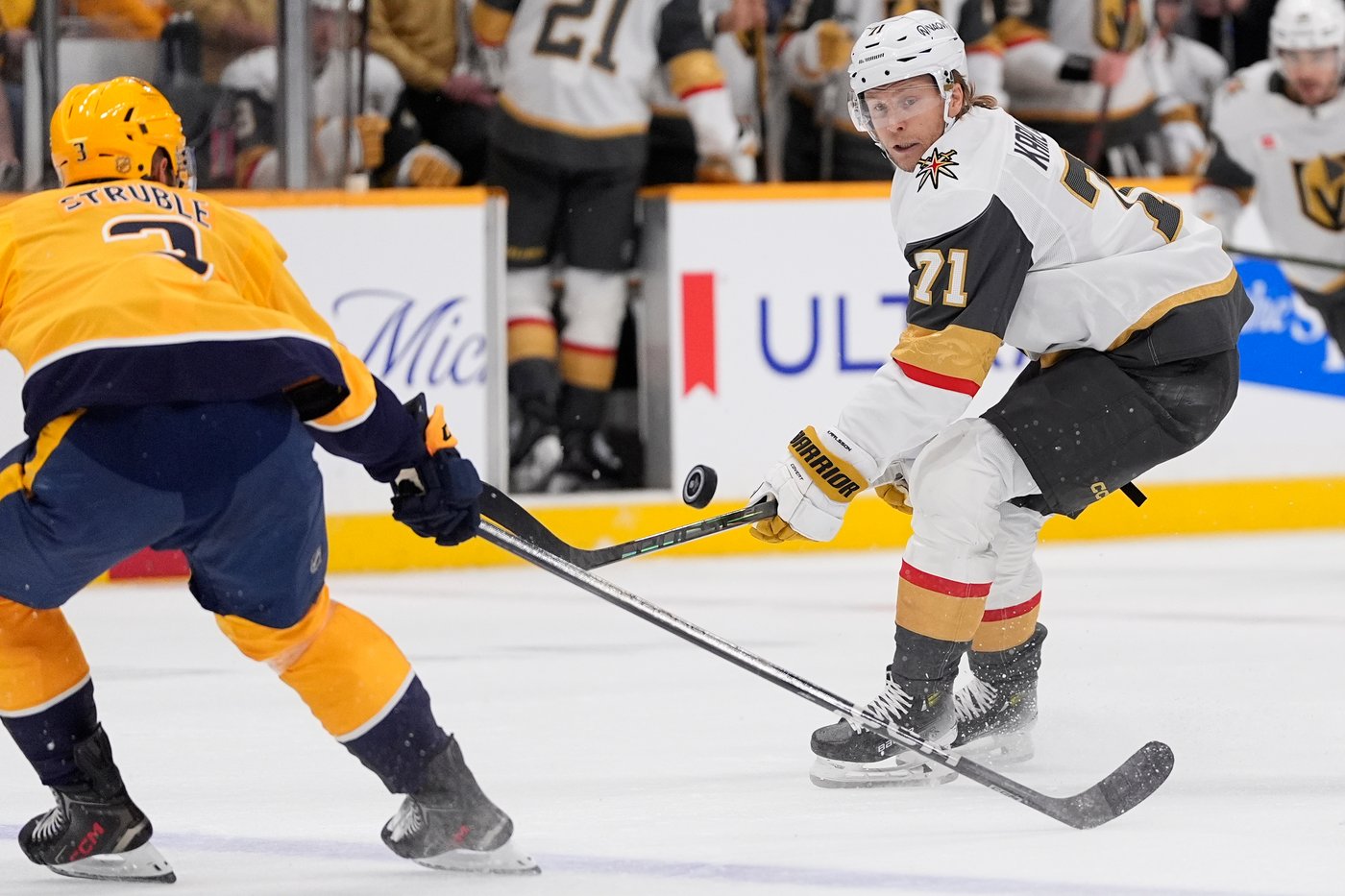 William Karlsson has go-ahead goal and Golden Knights beat Predators 5-2 for 3-1 road record | iNFOnews.ca William Karlsson has go-ahead goal and Golden Knights beat Predators 5-2 for 3-1 road record | iNFOnews.ca