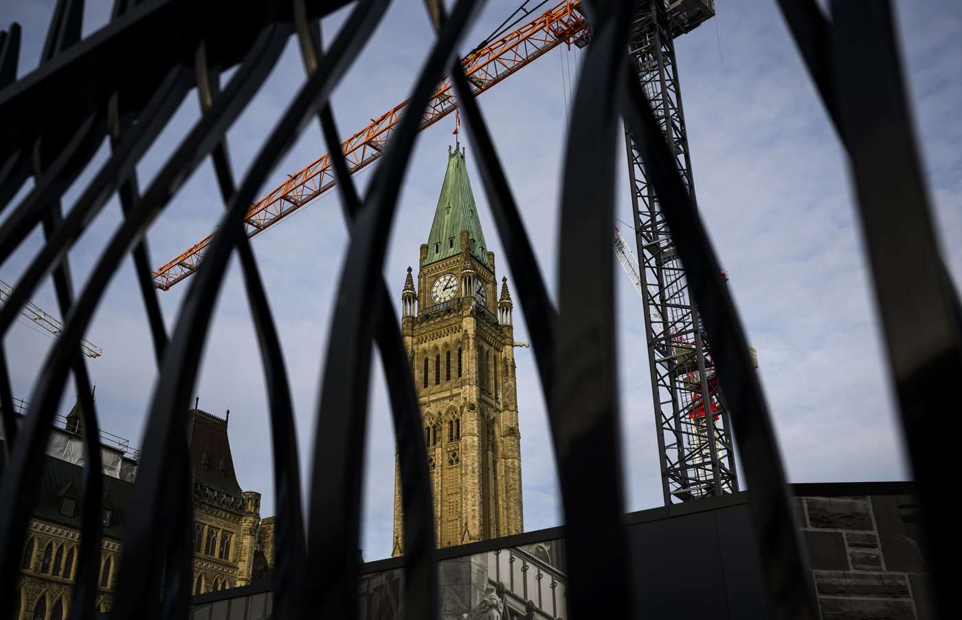 In the news today: Liberals meet in Ottawa amid leadership race | iNFOnews.ca
