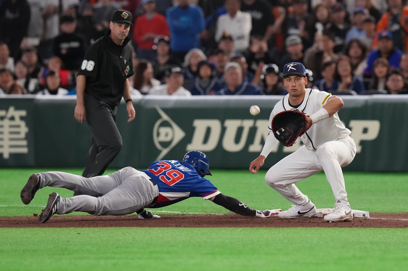 Japan rallies late to beat Australia 4-3, clinches first place in group at World Baseball Classic | iNFOnews.ca Japan rallies late to beat Australia 4-3, clinches first place in group at World Baseball Classic | iNFOnews.ca