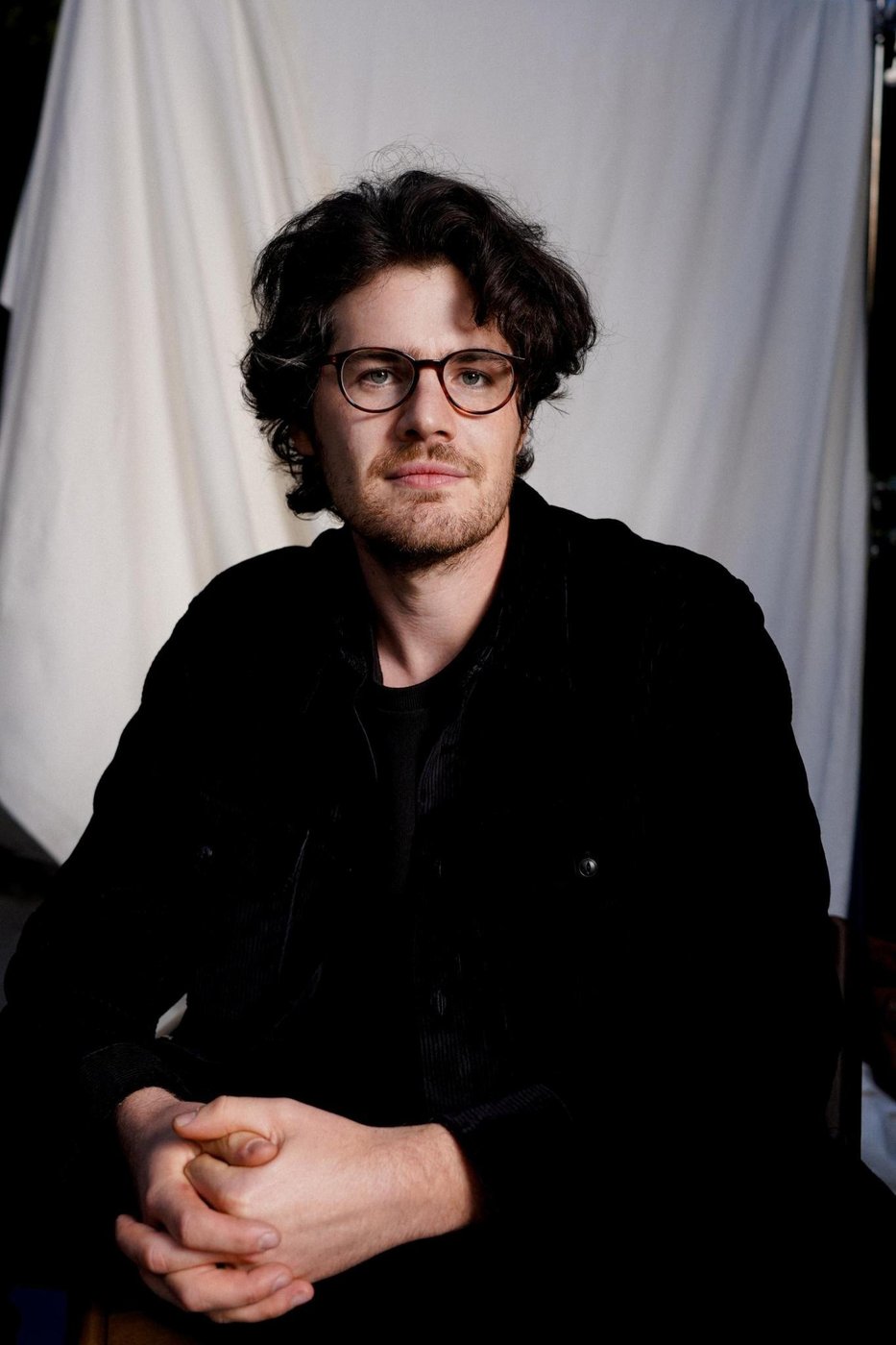 How Daniel Roher and Matt Johnson charmed rising British star Leo Woodall | iNFOnews.ca