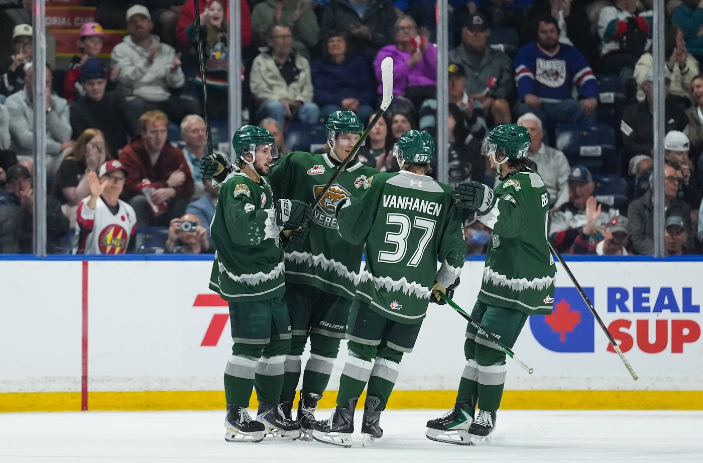 DuPont shines, scores twice as Silvertips advance to Memorial Cup final | iNFOnews.ca DuPont shines, scores twice as Silvertips advance to Memorial Cup final | iNFOnews.ca