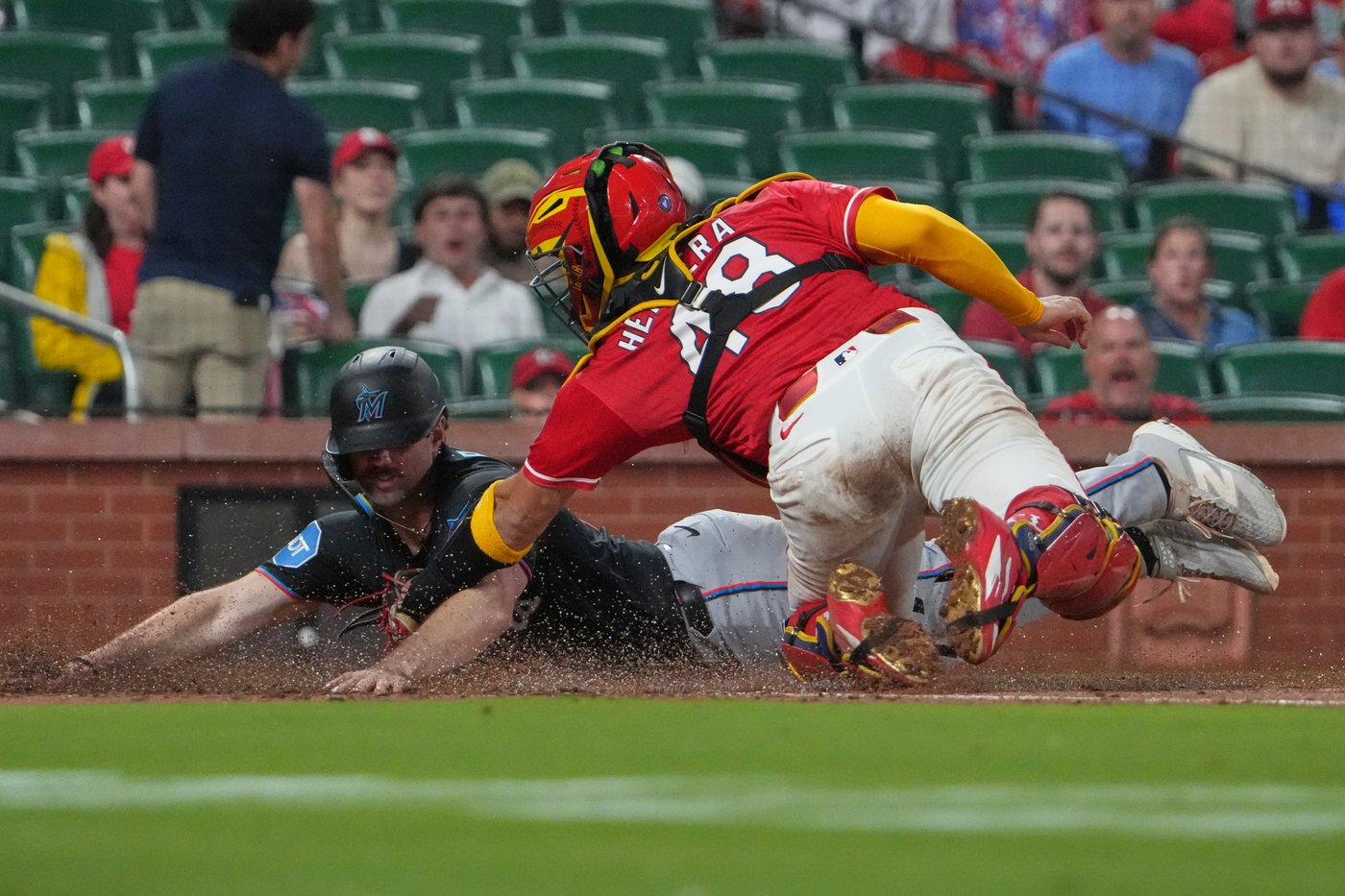 Max Meyer leads the Marlins to a 4-0 win over the Cardinals to improve his record to 9-0 | iNFOnews.ca