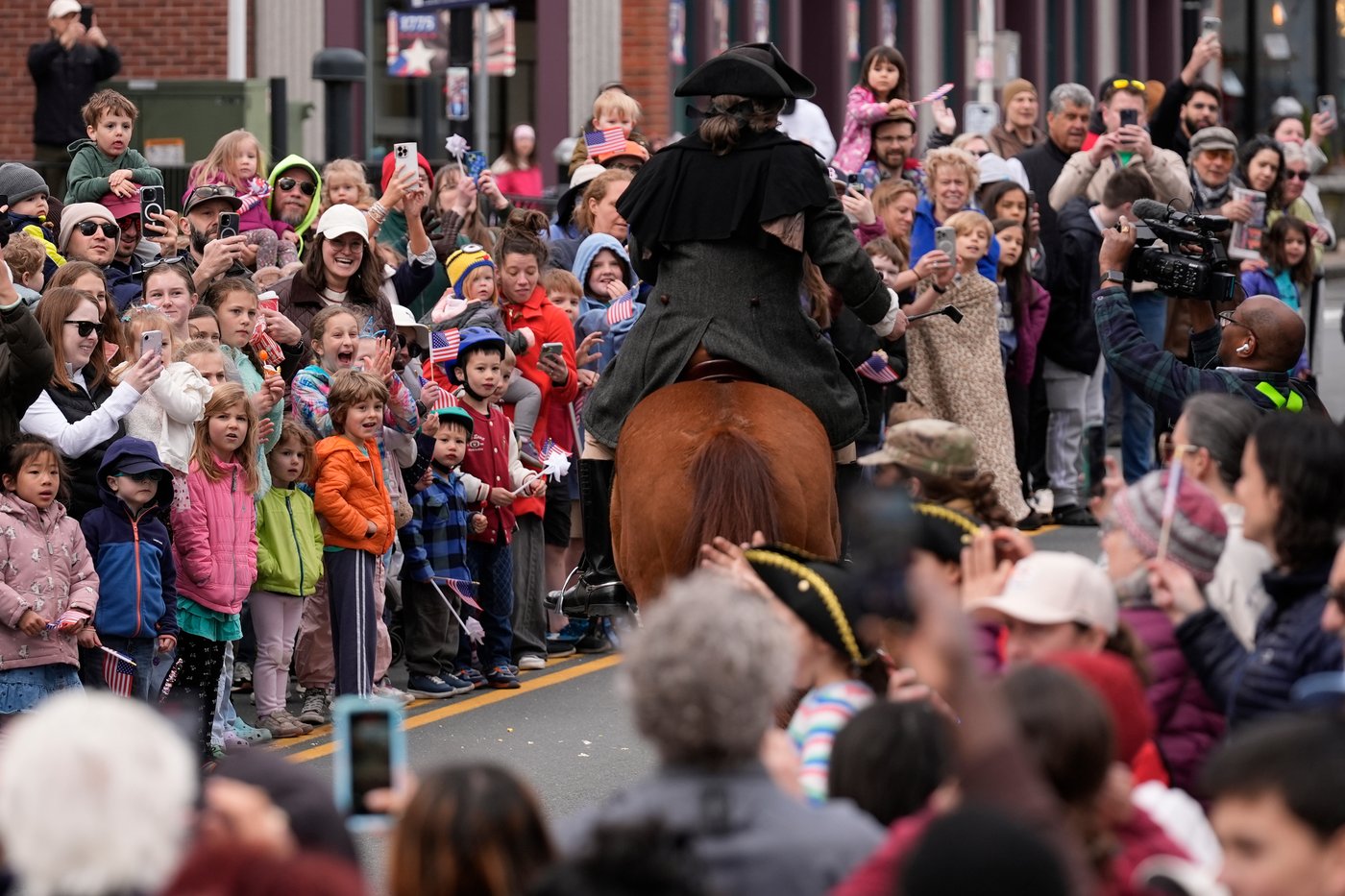 Paul Revere’s midnight ride unfolds in broad daylight - with a police escort | iNFOnews.ca