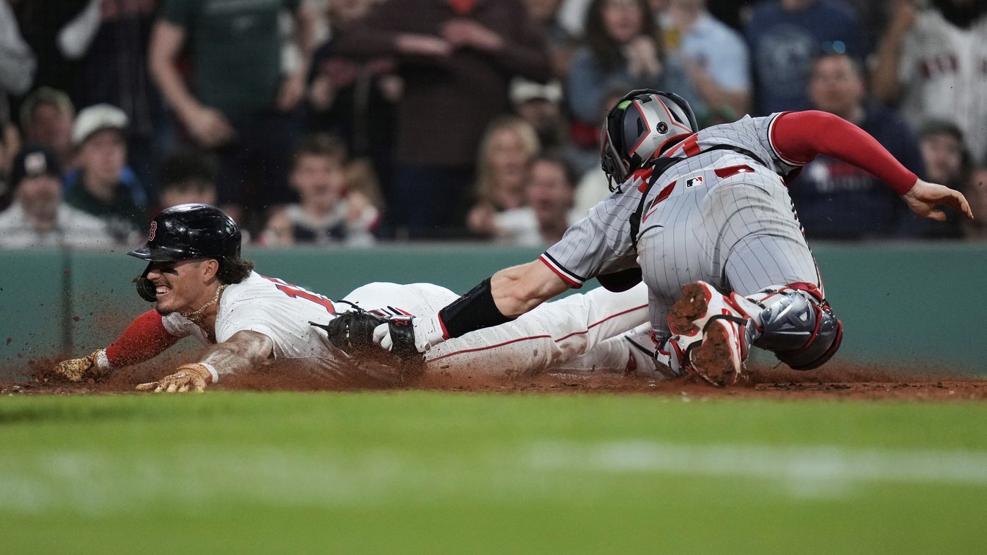 Bregman's HR, Devers' 2-RBI single help Red Sox beat Twins 6-1 as Casas hurts knee | iNFOnews.ca