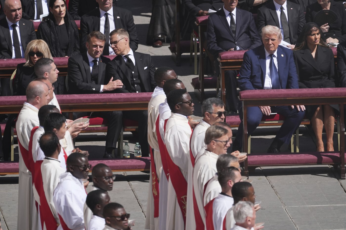 PHOTO COLLECTION: Vatican Pope Funeral Attendees | iNFOnews.ca PHOTO COLLECTION: Vatican Pope Funeral Attendees | iNFOnews.ca