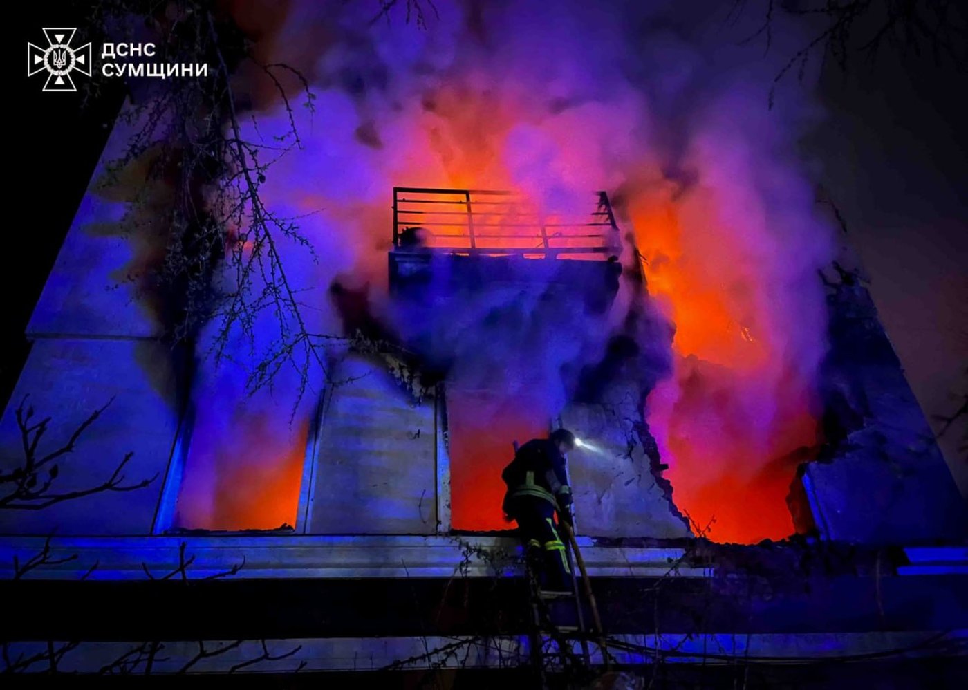 Another Russian oil facility burns as Zelenskyy touts Ukraine’s drone reach | iNFOnews.ca
