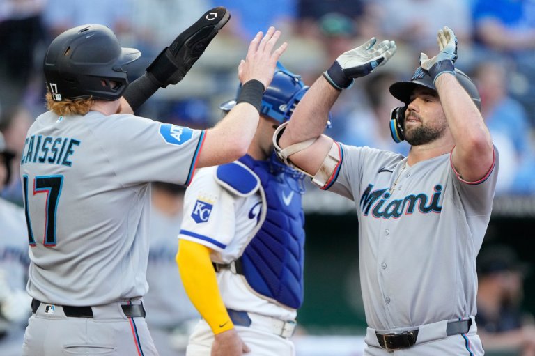 Graham Pauley drives in 4 as the Marlins beat the Royals 6-3 | iNFOnews.ca