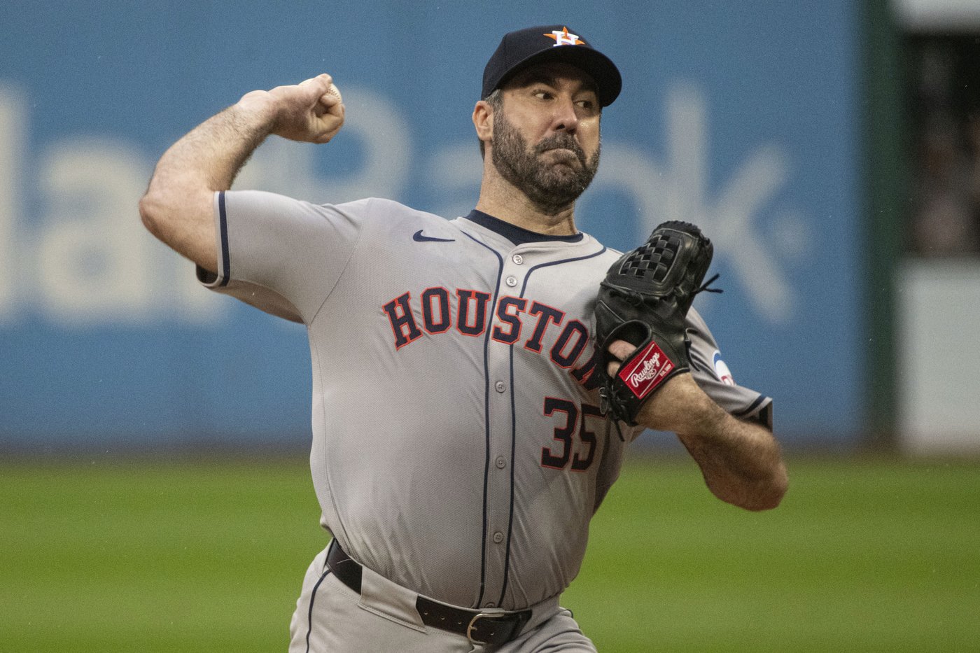 Justin Verlander and the Giants agree to a $15 million, 1-year contract, AP source says | iNFOnews.ca