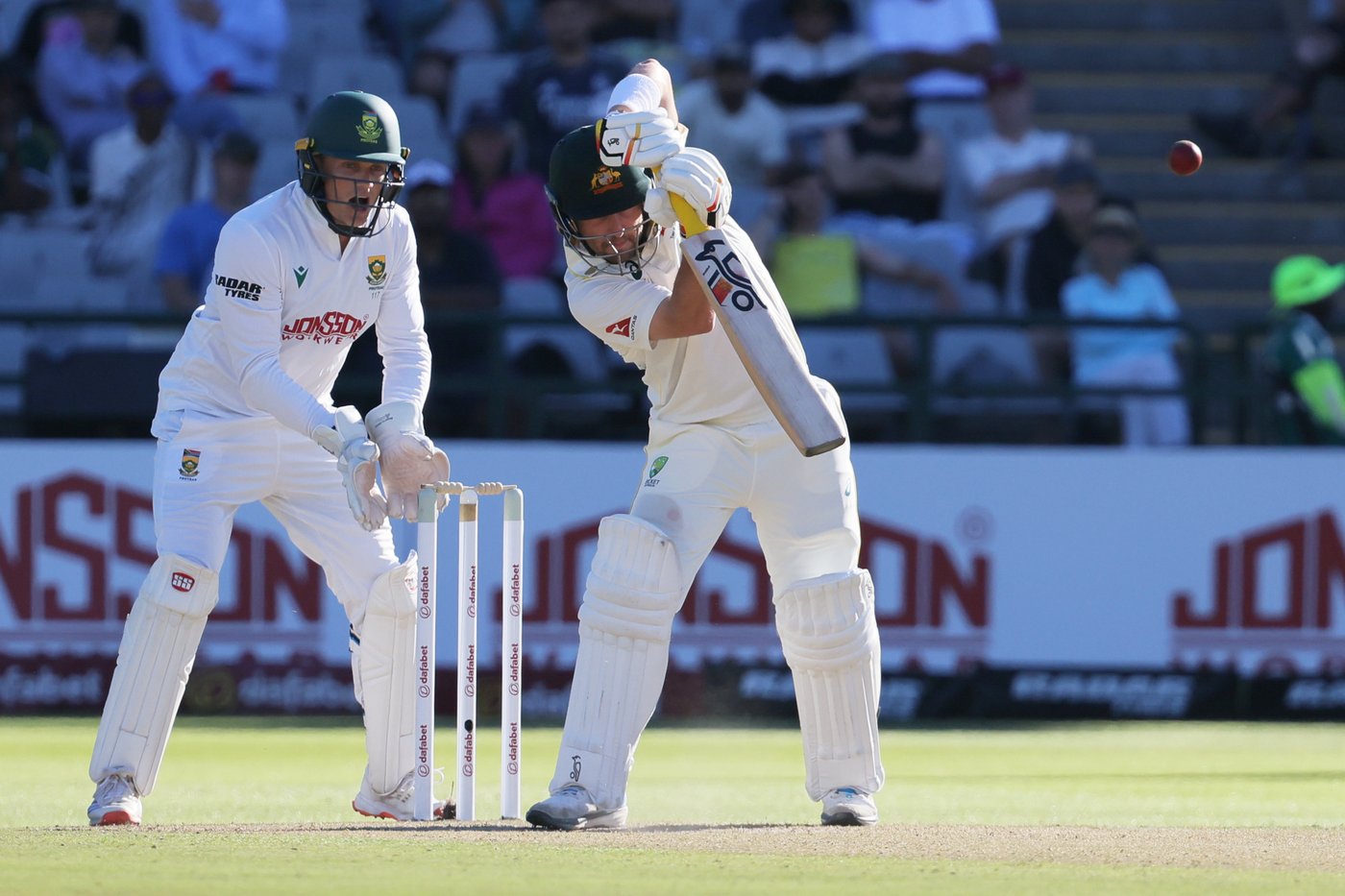 Inglis leads way as Australia takes control of deciding test vs South Africa | iNFOnews.ca