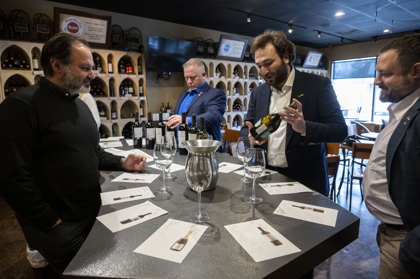 Ukrainian winemaker and US veterans team up to show the best of Ukraine, a glass at a time | iNFOnews.ca