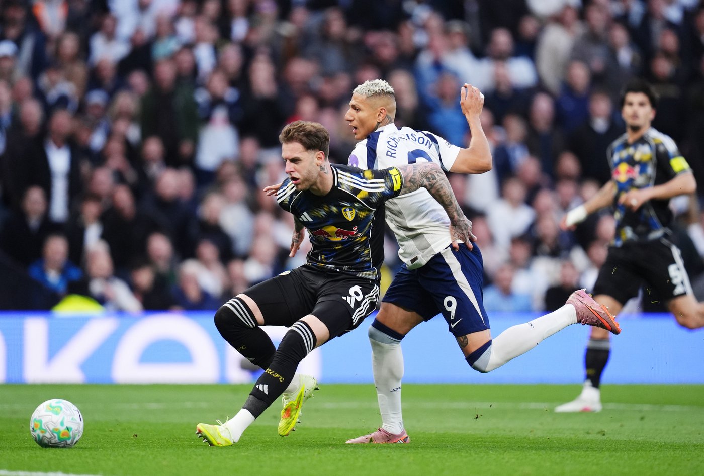Spurs draw with Leeds for priceless point in Premier League survival fight | iNFOnews.ca