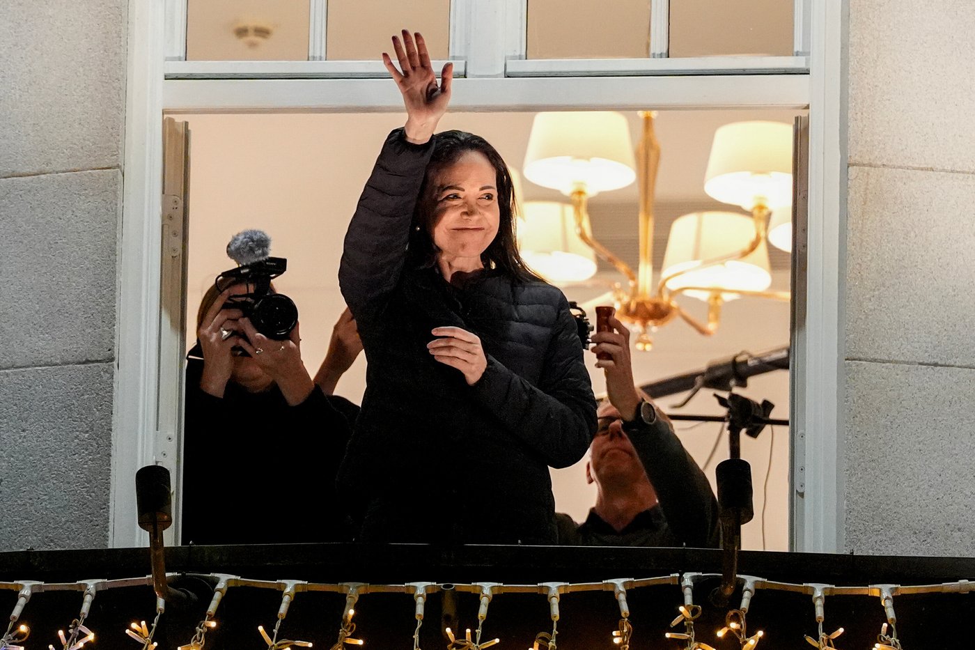 After months in hiding, Venezuelan opposition leader Machado reappears as a Nobel laureate | iNFOnews.ca