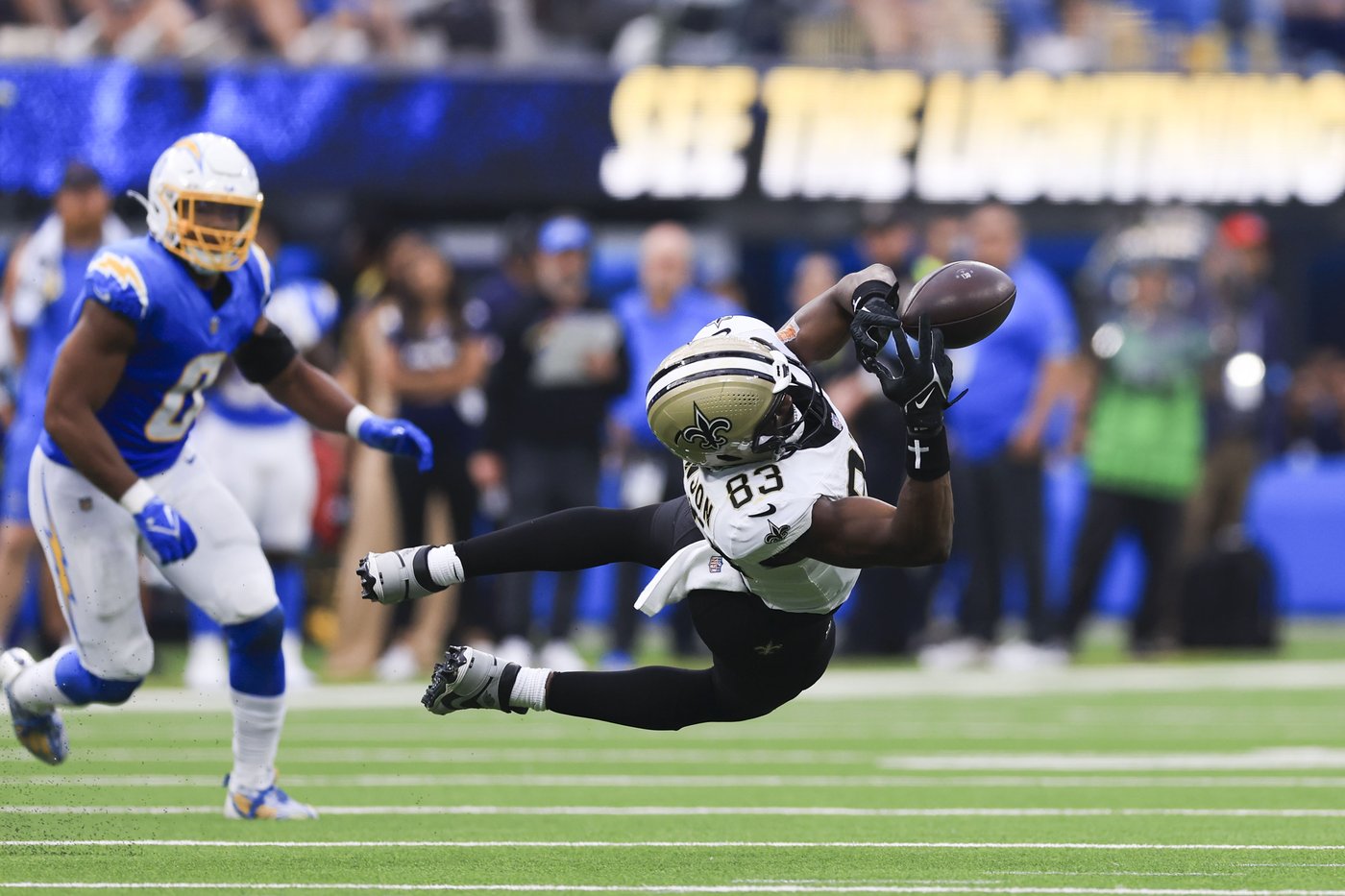 Ladd McConkey's 2 touchdowns propel Chargers to 26-8 victory over Saints | iNFOnews.ca Ladd McConkey's 2 touchdowns propel Chargers to 26-8 victory over Saints | iNFOnews.ca