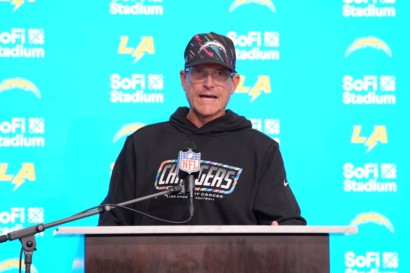 Chiefs roll into Week 6 unbeaten as winless Chargers face a daunting trip to Kansas City | iNFOnews.ca Chiefs roll into Week 6 unbeaten as winless Chargers face a daunting trip to Kansas City | iNFOnews.ca