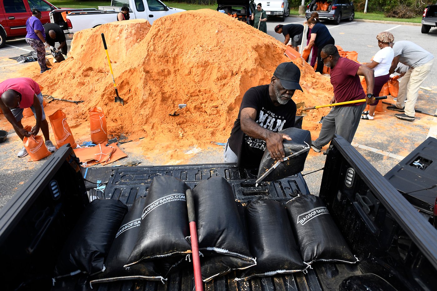 Isaias makes landfall as hurricane, hammering US Gulf Coast with powerful winds, dangerous flooding | iNFOnews.ca
