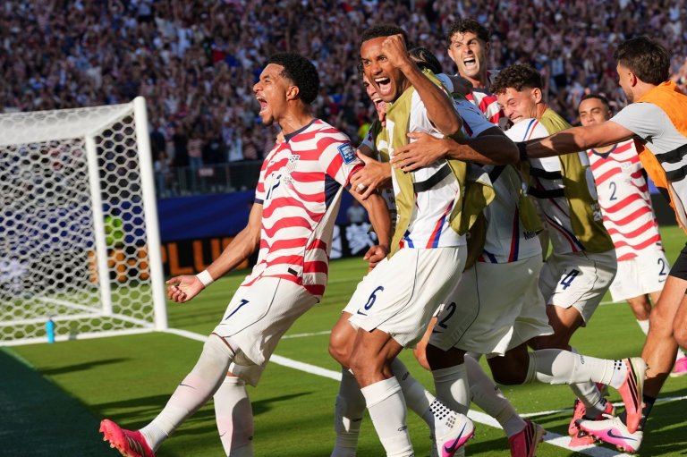 U.S. beats Bosnia-Herzegovina 2-0 to advance to round of 16 and keep its World Cup dreams alive | iNFOnews.ca
