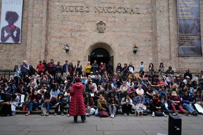 Trump-allied Colombian president removes art exhibits he deems communist, sparking protests | iNFOnews.ca