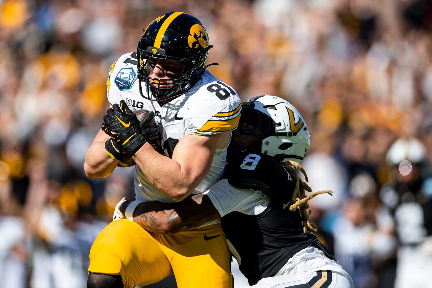 It's a good time to be Anthony Smith. Two players with that name make AP's all-bowl team | iNFOnews.ca It's a good time to be Anthony Smith. Two players with that name make AP's all-bowl team | iNFOnews.ca