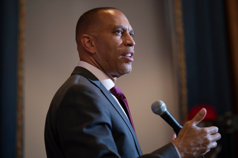 Jeffries says Democrats 'on the verge' of winning the House. It puts speaker's gavel in reach | iNFOnews.ca