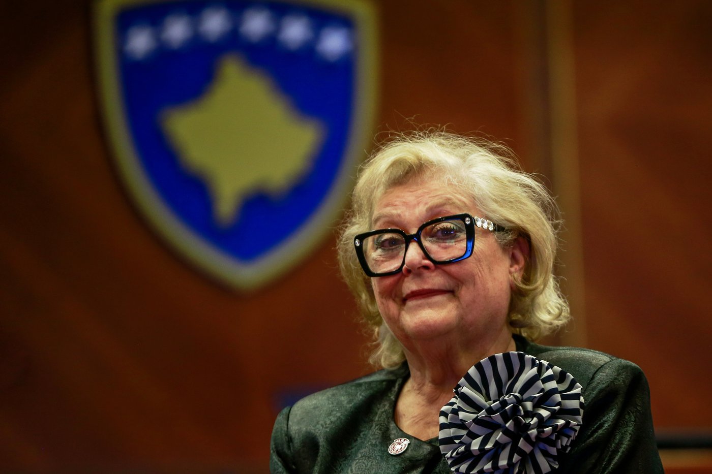 Kosovo lawmakers elect a new president in a late-night vote to avert snap election | iNFOnews.ca Kosovo lawmakers elect a new president in a late-night vote to avert snap election | iNFOnews.ca