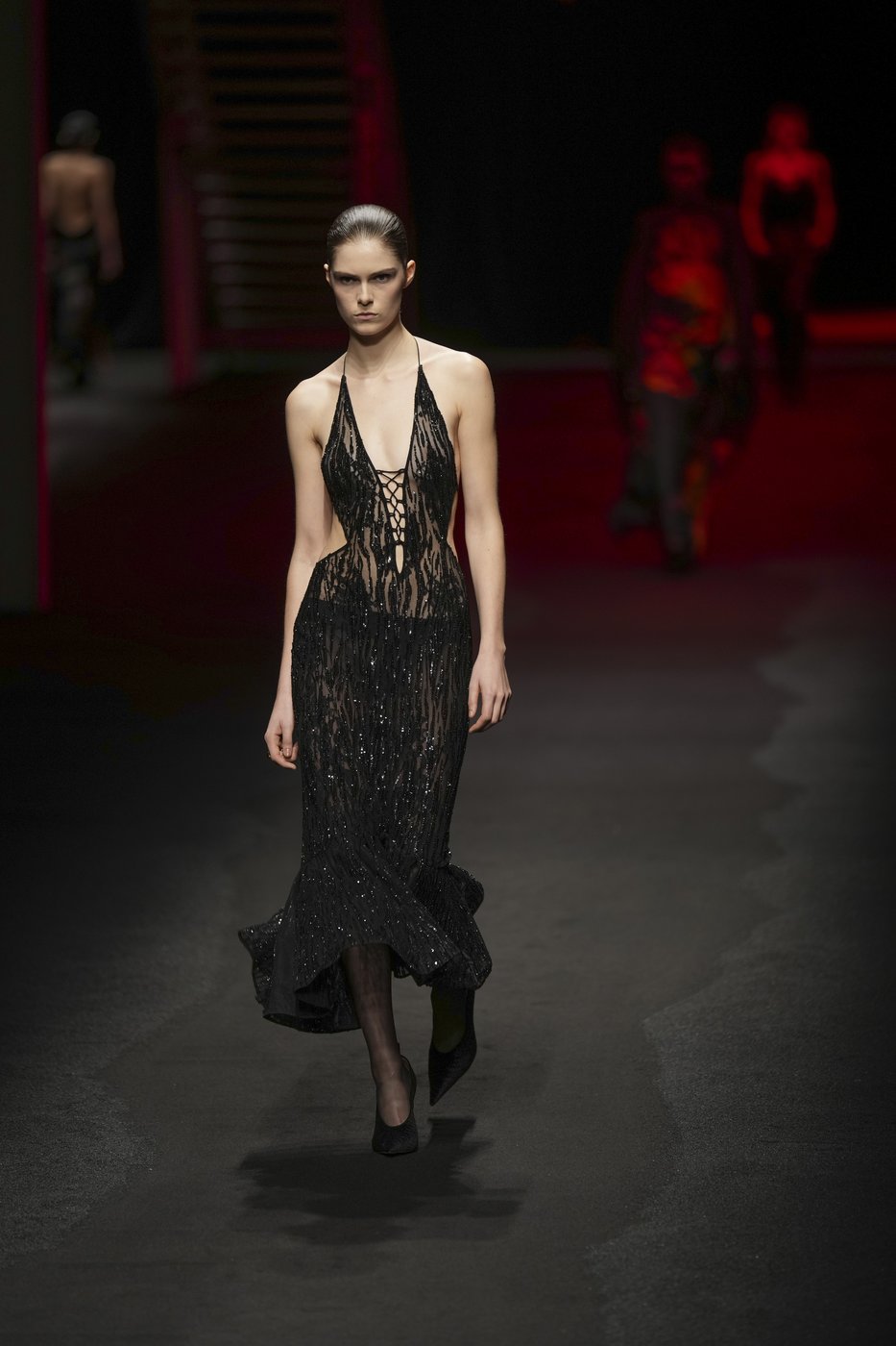 Roberto Cavalli ignites Milan runway with fiery creations inspired by ancient Pompeii | iNFOnews.ca