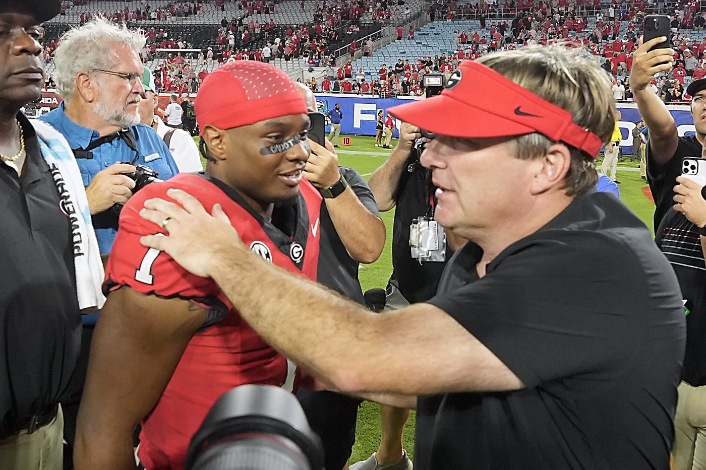 No. 2 Georgia visits No. 16 Ole Miss team that faces must-win situation for playoffs, SEC title | iNFOnews.ca