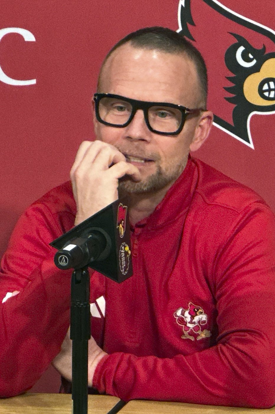 Louisville begins rebuild under Pat Kelsey with overhauled roster, expectations of postseason return | iNFOnews.ca
