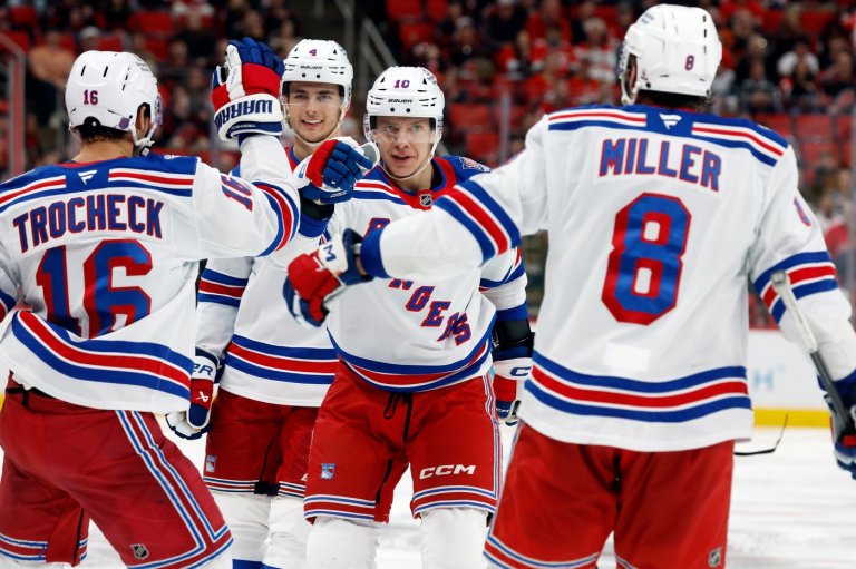 Panarin and Shesterkin carry Rangers to 4-2 win over Hurricanes | iNFOnews.ca