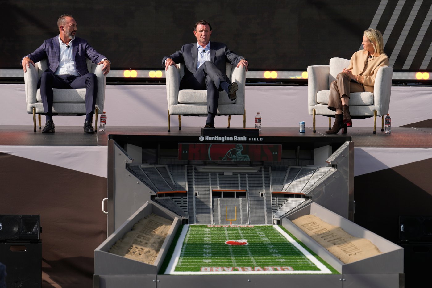 Haslam breaks ground on Browns’ $2.6B domed stadium set to open in 2029 | iNFOnews.ca Haslam breaks ground on Browns’ $2.6B domed stadium set to open in 2029 | iNFOnews.ca