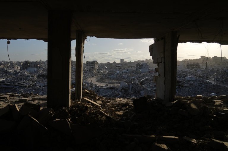 Preparations begin to ramp up aid in Gaza as ceasefire brings hope for end to 2-year war | iNFOnews.ca