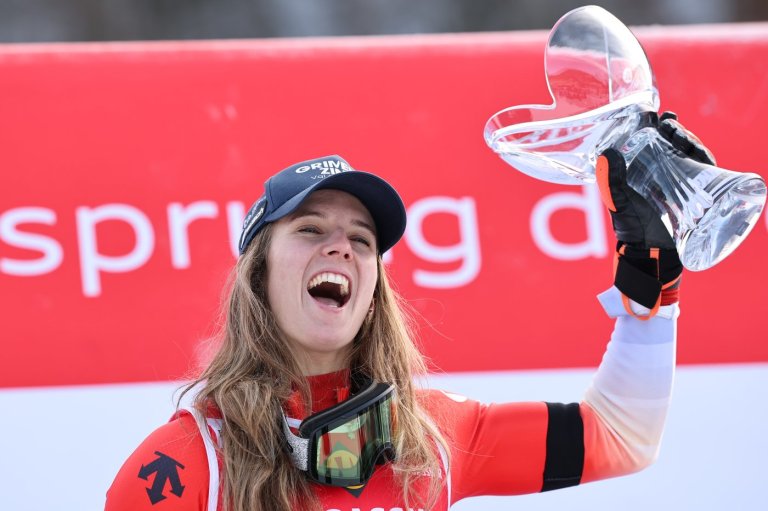 Swiss skier Rast ends Shiffrin's six-race winning streak in World Cup slaloms with Olympics looming | iNFOnews.ca