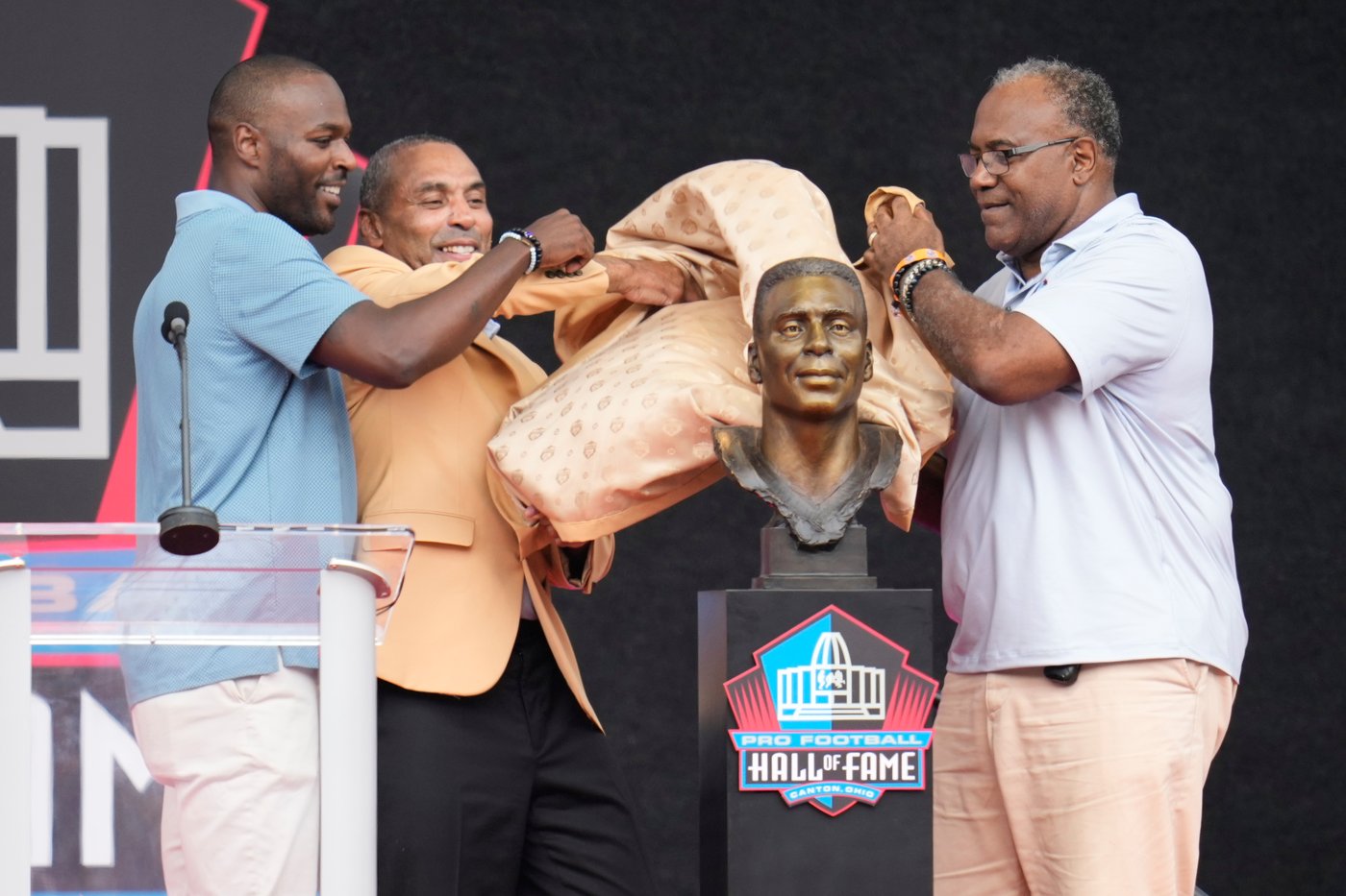 Roger Craig reveals in Pro Football Hall of Fame speech he has vascular dementia | iNFOnews.ca