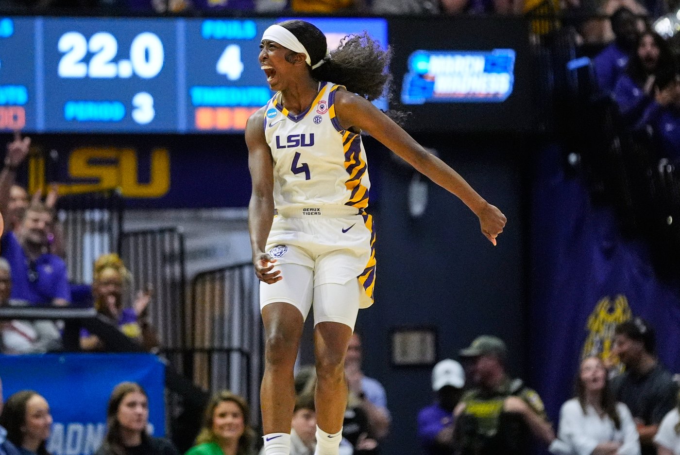 Johnson and Williams help LSU outgun Texas Tech 101-47 in March Madness and set an NCAA record | iNFOnews.ca Johnson and Williams help LSU outgun Texas Tech 101-47 in March Madness and set an NCAA record | iNFOnews.ca