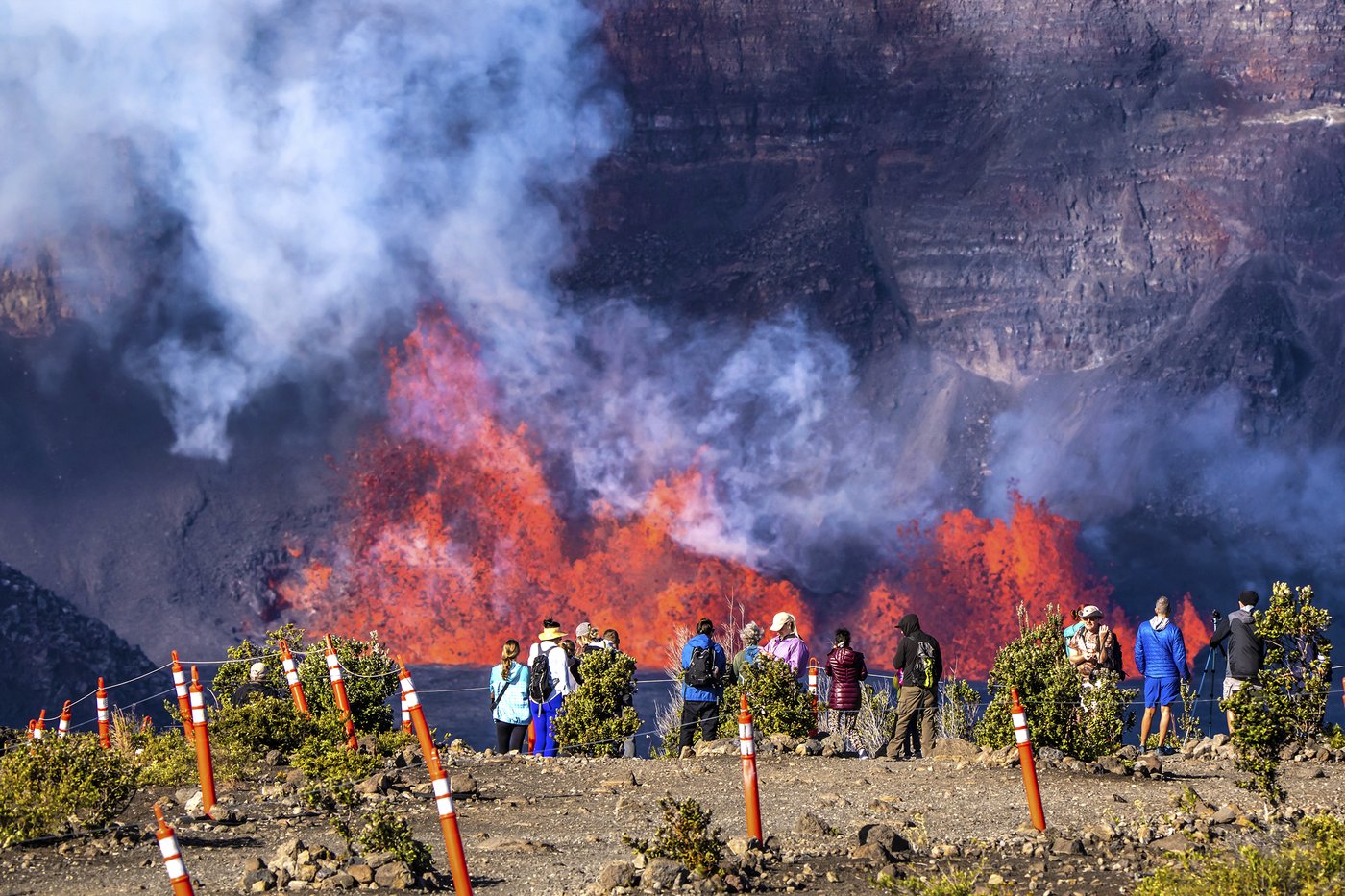 Stunning photos show lava erupting from Hawaii's Kilauea volcano | iNFOnews.ca Stunning photos show lava erupting from Hawaii's Kilauea volcano | iNFOnews.ca