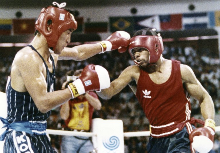 Roy Jones Jr. given the 1988 Olympic gold medal by the boxer who got the controversial win over him | iNFOnews.ca