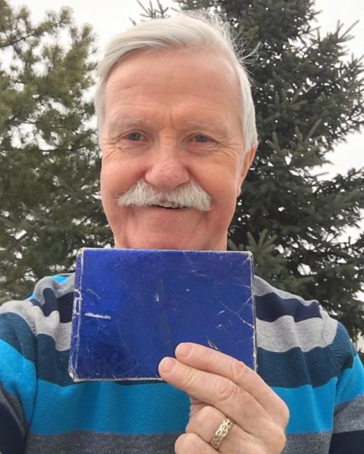 Man keeps unopened Christmas gift from girl who dumped him almost 50 years ago | iNFOnews.ca Man keeps unopened Christmas gift from girl who dumped him almost 50 years ago | iNFOnews.ca