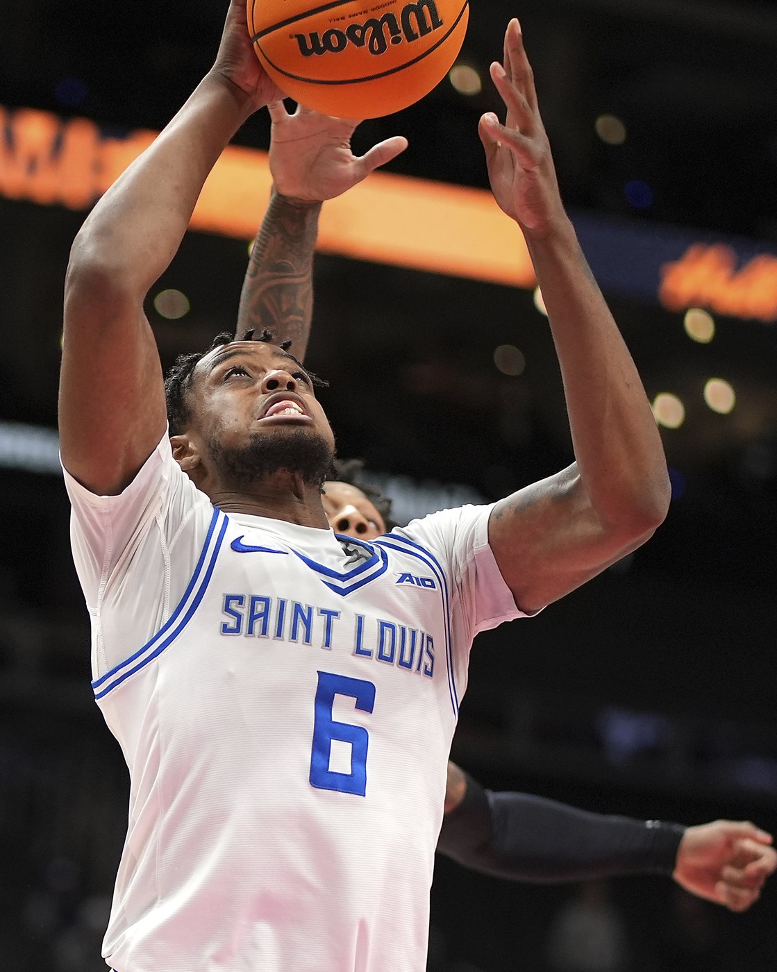 Justin Hill scores 17 as Wichita State downs Saint Louis 88-63 | iNFOnews.ca