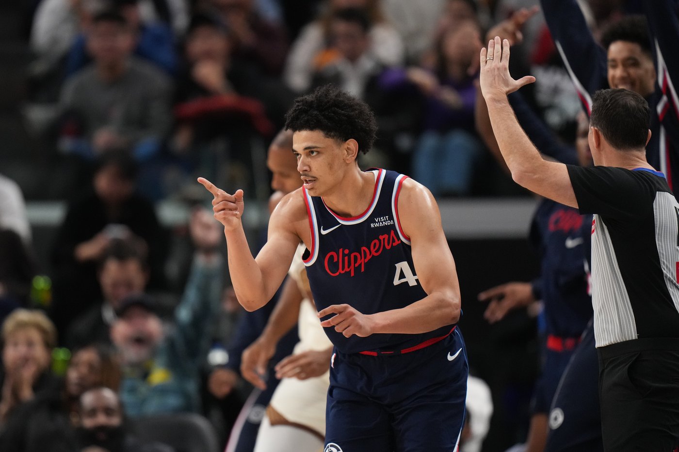 From unknown to memorable: Kobe Sanders' breakout game against the Warriors | iNFOnews.ca