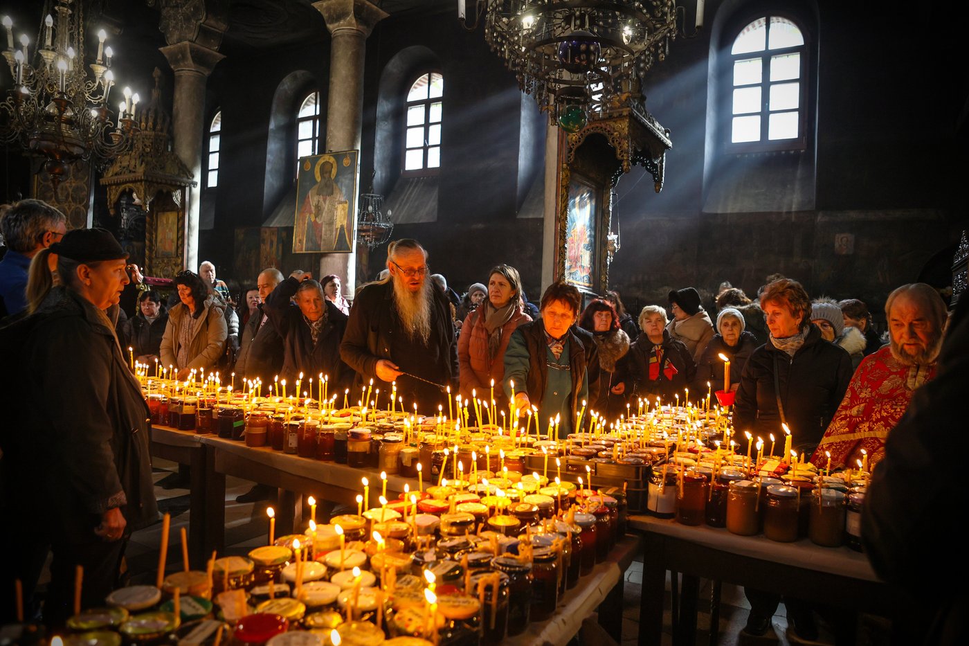 Bulgarians pray for bees and bless honey on St. Haralambos Day | iNFOnews.ca Bulgarians pray for bees and bless honey on St. Haralambos Day | iNFOnews.ca