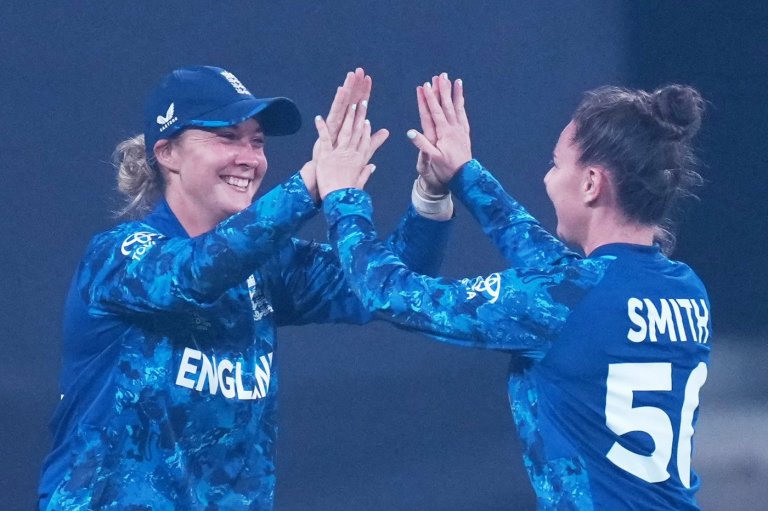 England reaches semifinals after surviving India's thrilling run chase at Women's Cricket World Cup | iNFOnews.ca