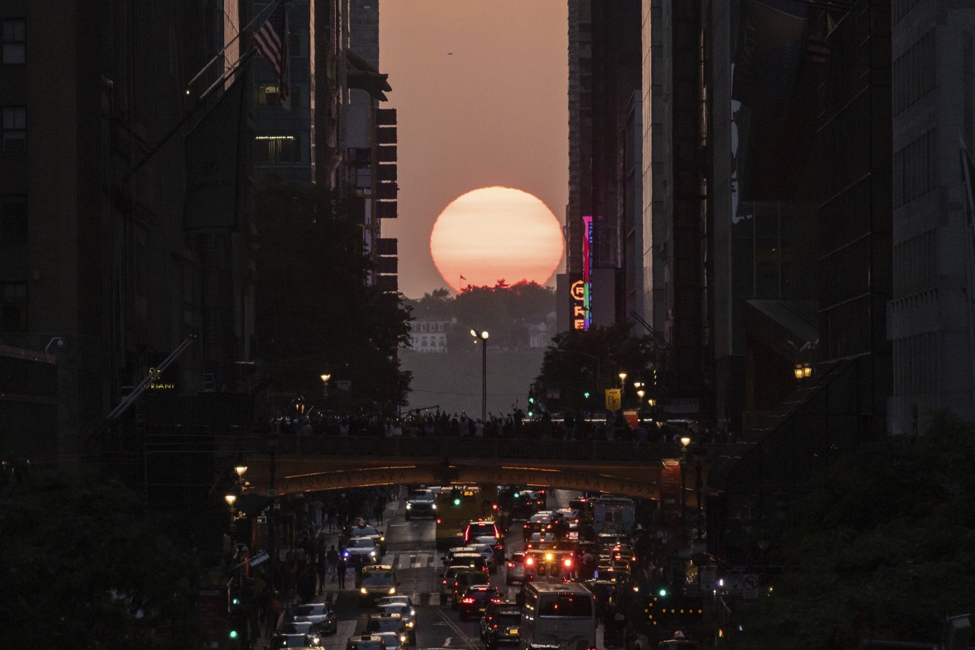 What is Manhattanhenge and when can you see it? | iNFOnews.ca What is Manhattanhenge and when can you see it? | iNFOnews.ca
