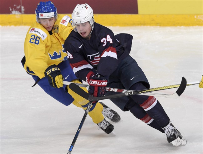 Americans take bronze at world junior hockey championship by routing Sweden 8-3 | iNFOnews.ca CP35903549