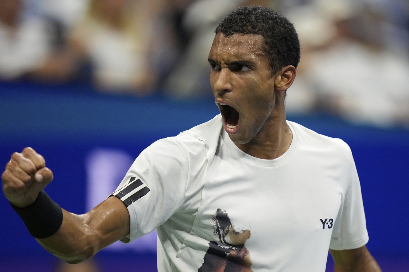 Sinner beats Auger-Aliassime at the U.S. Open and faces Alcaraz for a 3rd Grand Slam final in a row | iNFOnews.ca Sinner beats Auger-Aliassime at the U.S. Open and faces Alcaraz for a 3rd Grand Slam final in a row | iNFOnews.ca
