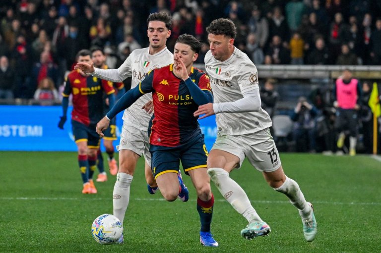 Höjlund rescues Napoli with dramatic 3-2 win over Genoa in Serie A | iNFOnews.ca