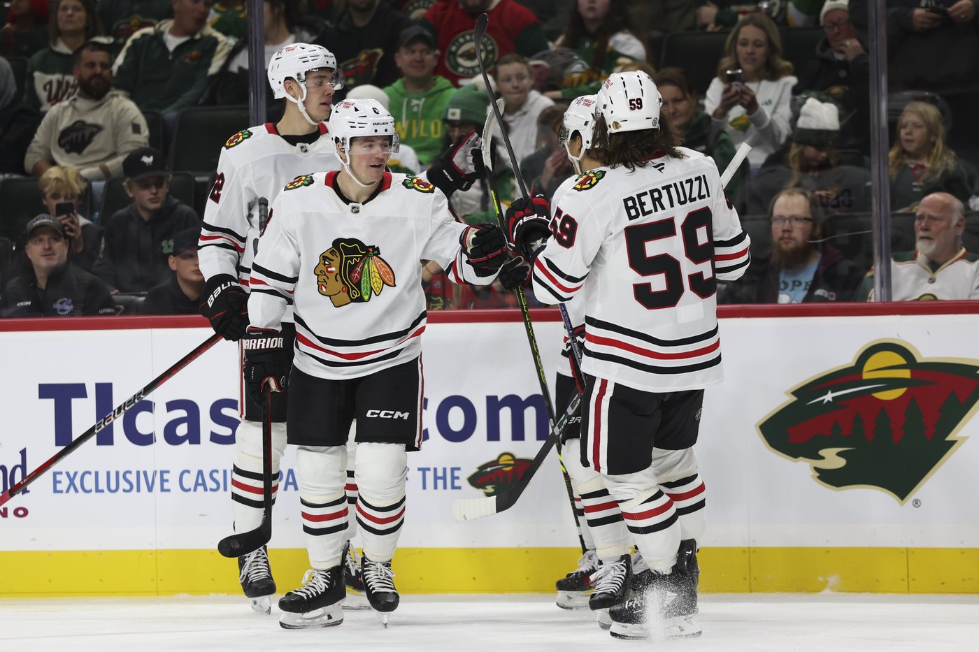 Spurgeon breaks 33-game scoreless streak with two goals, Minnesota beats Chicago 3-2 | iNFOnews.ca
